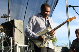 Robert Cray To Play the Elsinore Theater